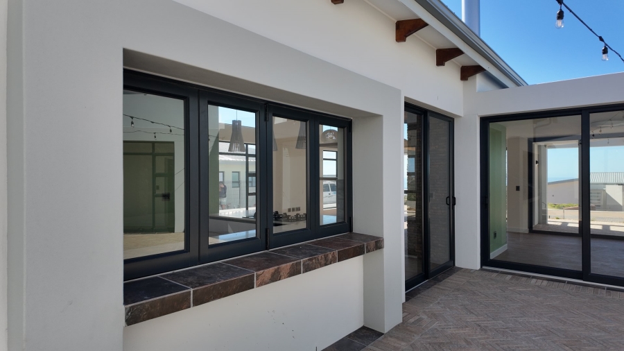 3 Bedroom Property for Sale in Stilbaai Wes Western Cape